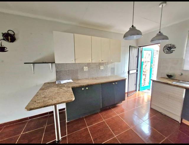 2 BEDROOM TOWNHOUSE FOR SALE IN ANNLIN